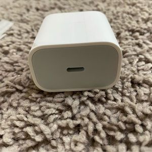 NEW Apple 20W USB‑C Power Adapter